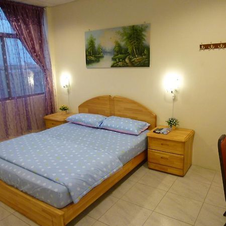 Sun Moon Star Hostel Budai エクステリア 写真