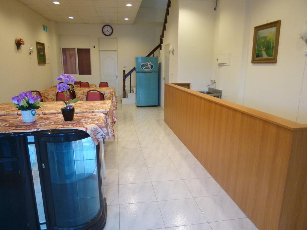 Sun Moon Star Hostel Budai エクステリア 写真