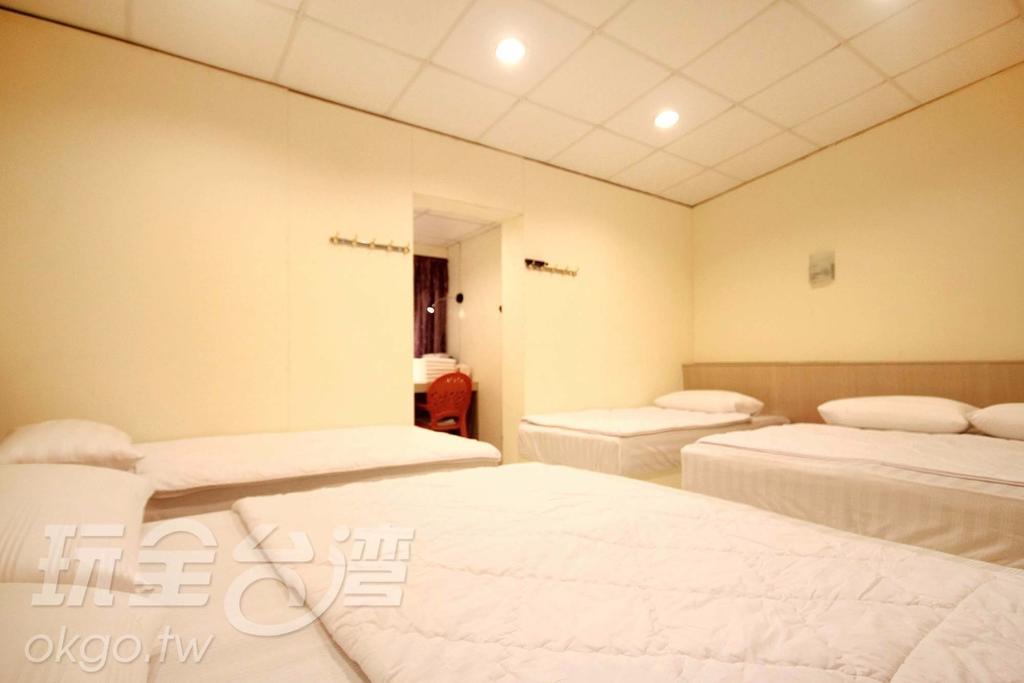 Sun Moon Star Hostel Budai エクステリア 写真